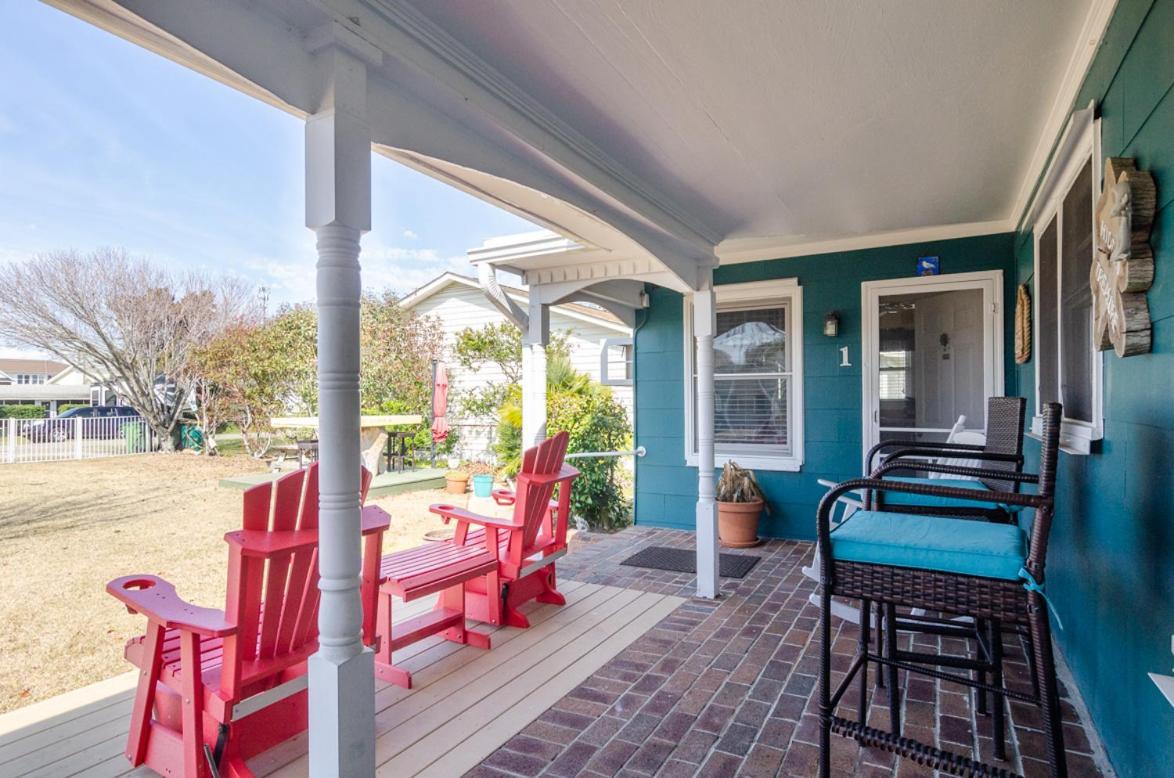 The Pelican Hidden Treasure Inn Room 2 By Bryant Real Estate Kure Beach Exterior photo
